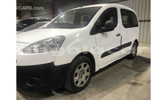 Comprar Importar Peugeot Partner Branco Carro em Import - Dubai em Bengo Province Comprar Importar Peugeot Partner Branco Carro em Import - Dubai em Bengo Province