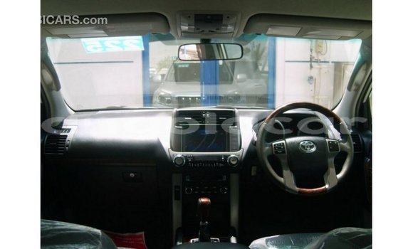 Comprar Importar Toyota Prado Outro Carro em Import - Dubai em Bengo Province Comprar Importar Toyota Prado Outro Carro em Import - Dubai em Bengo Province