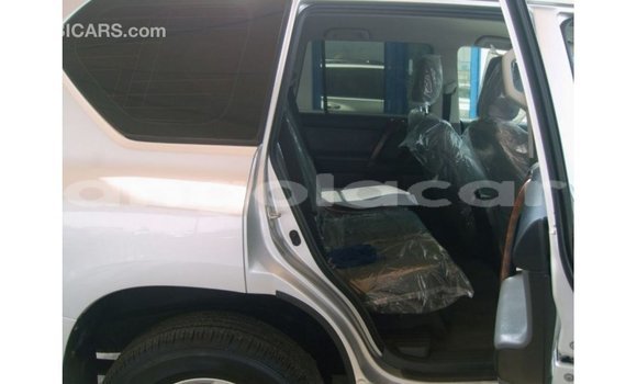 Comprar Importar Toyota Prado Outro Carro em Import - Dubai em Bengo Province Comprar Importar Toyota Prado Outro Carro em Import - Dubai em Bengo Province