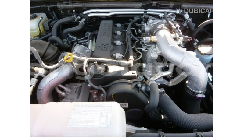 Big with watermark toyota prado bengo province import dubai 6745