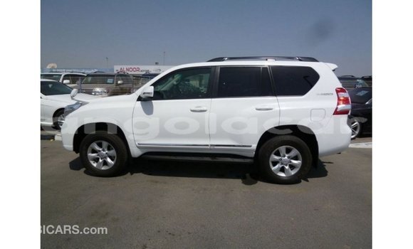 Comprar Importar Toyota Prado Branco Carro em Import - Dubai em Bengo Province Comprar Importar Toyota Prado Branco Carro em Import - Dubai em Bengo Province