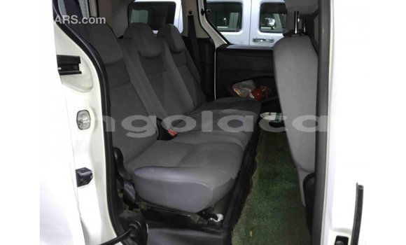 Acheter Import Voiture Peugeot Partner Blanc à Import - Dubai, Province de Bengo