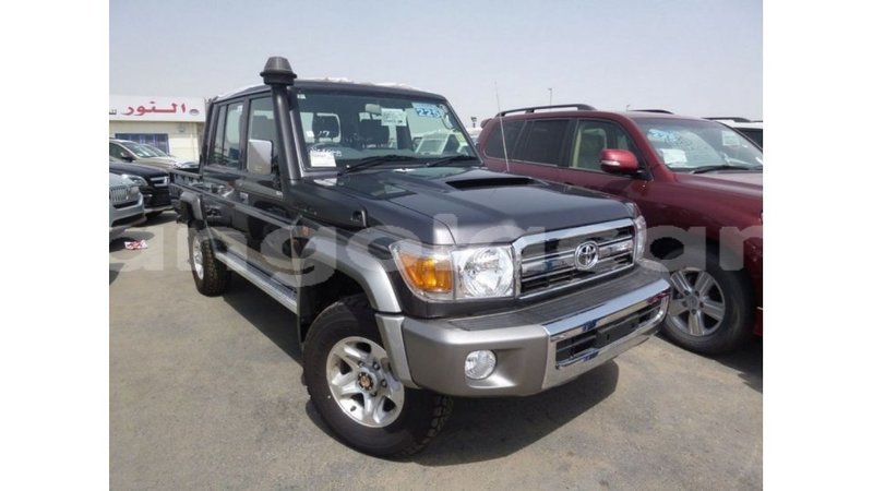 Big with watermark toyota land cruiser bengo province import dubai 6751