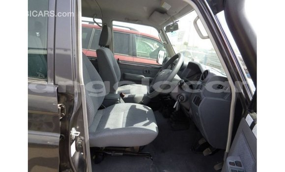 Comprar Importar Toyota Land Cruiser Outro Carro em Import - Dubai em Bengo Province Comprar Importar Toyota Land Cruiser Outro Carro em Import - Dubai em Bengo Province