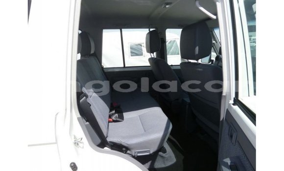 Comprar Importar Toyota Land Cruiser Branco Carro em Import - Dubai em Bengo Province Comprar Importar Toyota Land Cruiser Branco Carro em Import - Dubai em Bengo Province