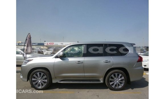 Acheter Import Voiture Lexus LX Autre à Import - Dubai, Province de Bengo Acheter Import Voiture Lexus LX Autre à Import - Dubai, Province de Bengo