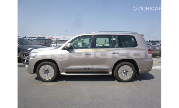 Comprar Importar Toyota Land Cruiser Outro Carro em Import - Dubai em Bengo Province Comprar Importar Toyota Land Cruiser Outro Carro em Import - Dubai em Bengo Province