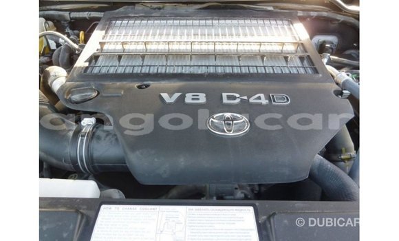 Comprar Importar Toyota Land Cruiser Outro Carro em Import - Dubai em Bengo Province Comprar Importar Toyota Land Cruiser Outro Carro em Import - Dubai em Bengo Province