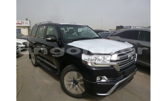 Acheter Import Voiture Toyota Land Cruiser Noir à Import - Dubai, Province de Bengo Acheter Import Voiture Toyota Land Cruiser Noir à Import - Dubai, Province de Bengo