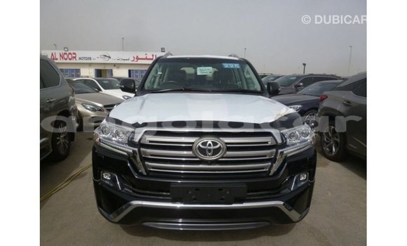 Acheter Import Voiture Toyota Land Cruiser Noir à Import - Dubai, Province de Bengo Acheter Import Voiture Toyota Land Cruiser Noir à Import - Dubai, Province de Bengo