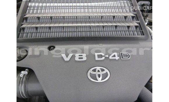 Acheter Import Voiture Toyota Land Cruiser Noir à Import - Dubai, Province de Bengo Acheter Import Voiture Toyota Land Cruiser Noir à Import - Dubai, Province de Bengo