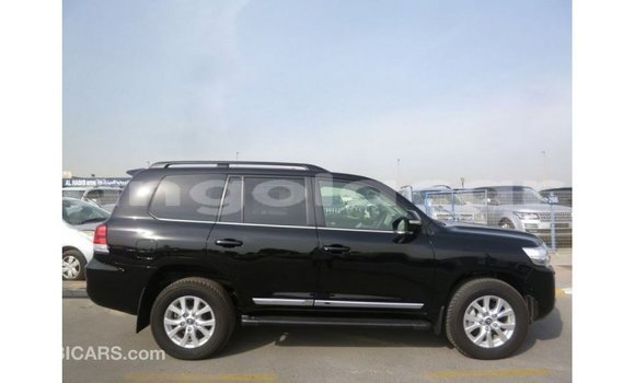 Comprar Importar Toyota Land Cruiser Preto Carro em Import - Dubai em Bengo Province Comprar Importar Toyota Land Cruiser Preto Carro em Import - Dubai em Bengo Province