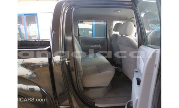 Comprar Importar Toyota Hilux Preto Carro em Import - Dubai em Bengo Province Comprar Importar Toyota Hilux Preto Carro em Import - Dubai em Bengo Province