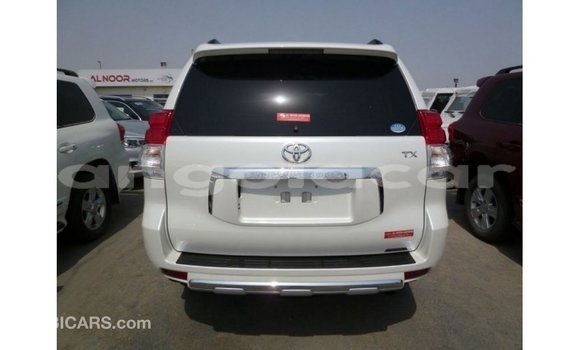 Comprar Importar Toyota Prado Branco Carro em Import - Dubai em Bengo Province Comprar Importar Toyota Prado Branco Carro em Import - Dubai em Bengo Province