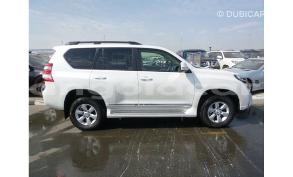 Comprar Importar Toyota Prado Branco Carro em Import - Dubai em Bengo Province Comprar Importar Toyota Prado Branco Carro em Import - Dubai em Bengo Province