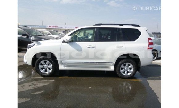 Comprar Importar Toyota Prado Branco Carro em Import - Dubai em Bengo Province Comprar Importar Toyota Prado Branco Carro em Import - Dubai em Bengo Province