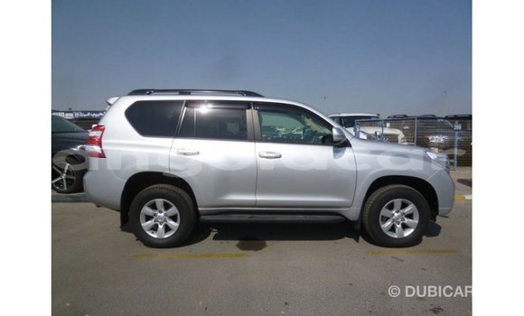 Comprar Importar Toyota Prado Outro Carro em Import - Dubai em Bengo Province Comprar Importar Toyota Prado Outro Carro em Import - Dubai em Bengo Province
