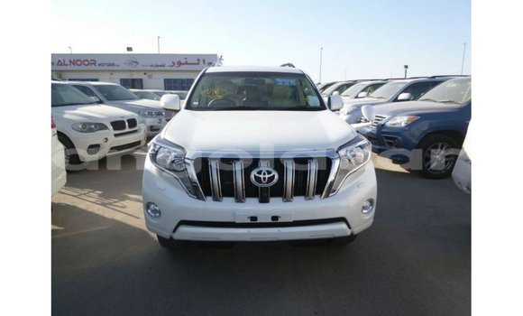 Comprar Importar Toyota Prado Branco Carro em Import - Dubai em Bengo Province Comprar Importar Toyota Prado Branco Carro em Import - Dubai em Bengo Province