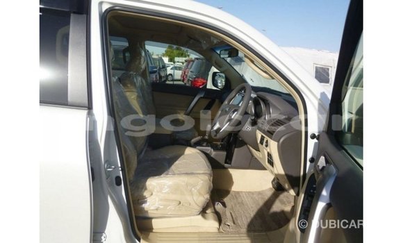 Comprar Importar Toyota Prado Branco Carro em Import - Dubai em Bengo Province Comprar Importar Toyota Prado Branco Carro em Import - Dubai em Bengo Province