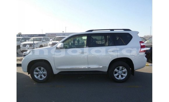 Comprar Importar Toyota Prado Branco Carro em Import - Dubai em Bengo Province Comprar Importar Toyota Prado Branco Carro em Import - Dubai em Bengo Province