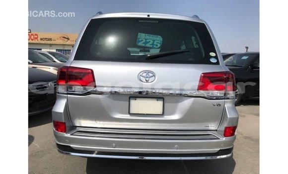 Comprar Importar Toyota Land Cruiser Outro Carro em Import - Dubai em Bengo Province Comprar Importar Toyota Land Cruiser Outro Carro em Import - Dubai em Bengo Province
