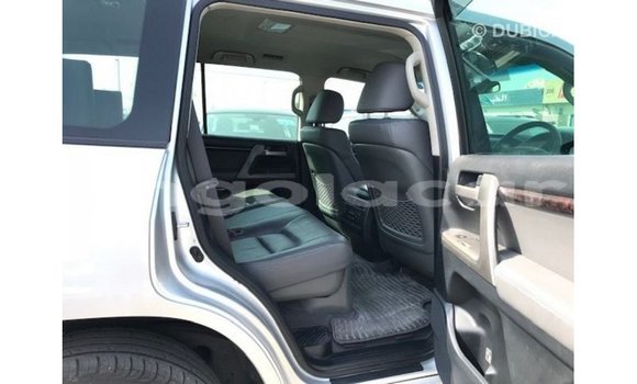 Comprar Importar Toyota Land Cruiser Outro Carro em Import - Dubai em Bengo Province Comprar Importar Toyota Land Cruiser Outro Carro em Import - Dubai em Bengo Province