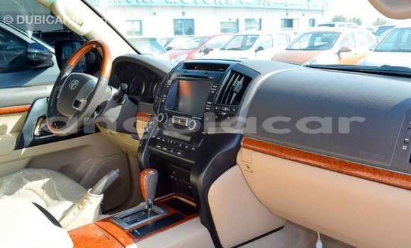 Buy Import Toyota Land Cruiser Other Car in Import - Dubai in Bengo Province Buy Import Toyota Land Cruiser Other Car in Import - Dubai in Bengo Province