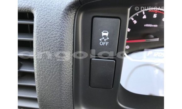 Comprar Importar Toyota Hiace Branco Carro em Import - Dubai em Bengo Province Comprar Importar Toyota Hiace Branco Carro em Import - Dubai em Bengo Province