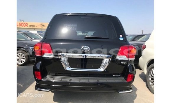 Comprar Importar Toyota Land Cruiser Preto Carro em Import - Dubai em Bengo Province Comprar Importar Toyota Land Cruiser Preto Carro em Import - Dubai em Bengo Province