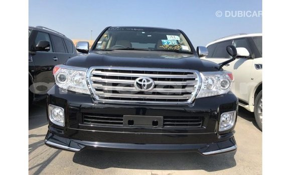 Comprar Importar Toyota Land Cruiser Preto Carro em Import - Dubai em Bengo Province Comprar Importar Toyota Land Cruiser Preto Carro em Import - Dubai em Bengo Province