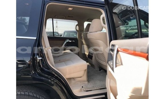 Comprar Importar Toyota Land Cruiser Preto Carro em Import - Dubai em Bengo Province Comprar Importar Toyota Land Cruiser Preto Carro em Import - Dubai em Bengo Province