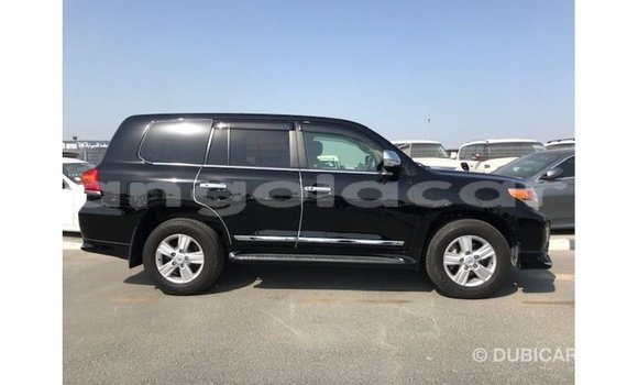 Comprar Importar Toyota Land Cruiser Preto Carro em Import - Dubai em Bengo Province Comprar Importar Toyota Land Cruiser Preto Carro em Import - Dubai em Bengo Province