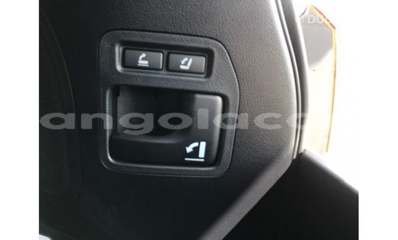 Comprar Importar Toyota Land Cruiser Branco Carro em Import - Dubai em Bengo Province Comprar Importar Toyota Land Cruiser Branco Carro em Import - Dubai em Bengo Province