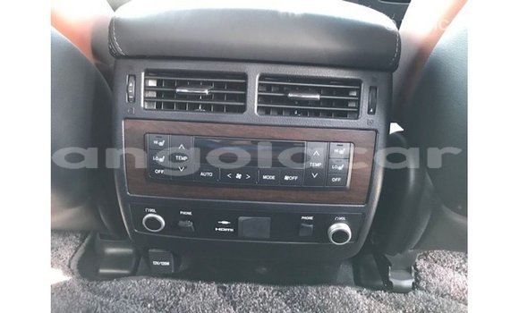 Comprar Importar Toyota Land Cruiser Branco Carro em Import - Dubai em Bengo Province Comprar Importar Toyota Land Cruiser Branco Carro em Import - Dubai em Bengo Province
