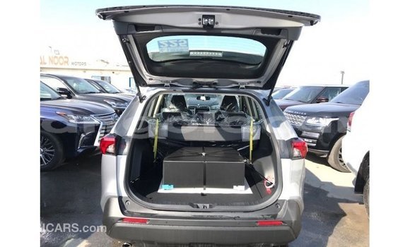 Comprar Importar Toyota 4Runner Outro Carro em Import - Dubai em Bengo Province Comprar Importar Toyota 4Runner Outro Carro em Import - Dubai em Bengo Province