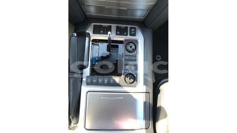 Big with watermark toyota land cruiser bengo province import dubai 6819