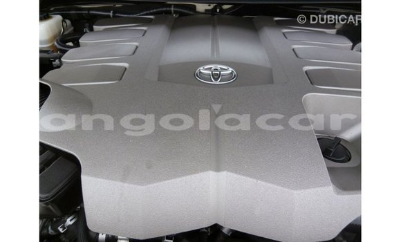 Comprar Importar Toyota Land Cruiser Branco Carro em Import - Dubai em Bengo Province Comprar Importar Toyota Land Cruiser Branco Carro em Import - Dubai em Bengo Province