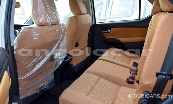Comprar Importar Toyota Fortuner Branco Carro em Import - Dubai em Bengo Province Comprar Importar Toyota Fortuner Branco Carro em Import - Dubai em Bengo Province