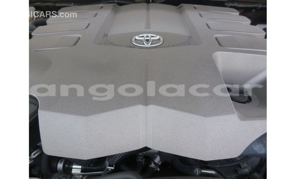 Comprar Importar Toyota Land Cruiser Outro Carro em Import - Dubai em Bengo Province Comprar Importar Toyota Land Cruiser Outro Carro em Import - Dubai em Bengo Province