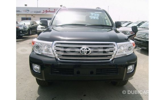 Acheter Import Voiture Toyota Land Cruiser Noir à Import - Dubai, Province de Bengo Acheter Import Voiture Toyota Land Cruiser Noir à Import - Dubai, Province de Bengo