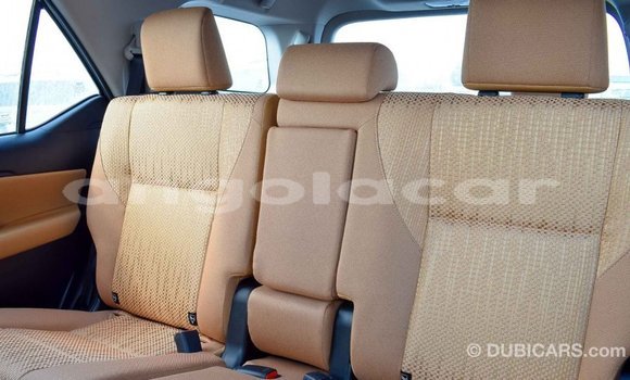 Comprar Importar Toyota Fortuner Branco Carro em Import - Dubai em Bengo Province Comprar Importar Toyota Fortuner Branco Carro em Import - Dubai em Bengo Province