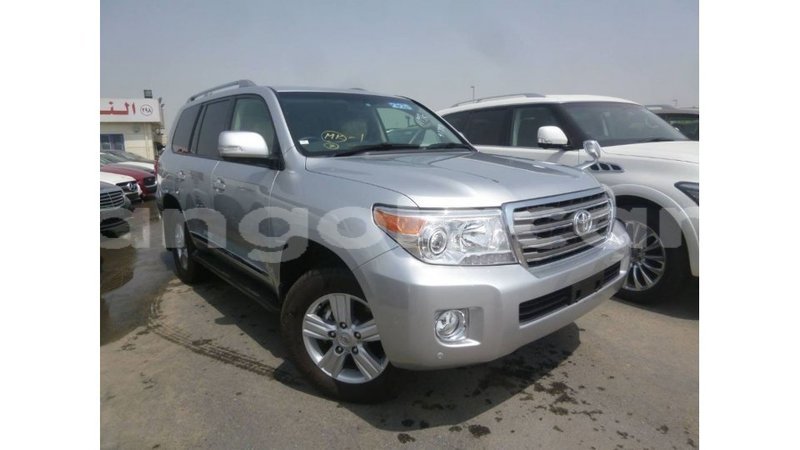 Big with watermark toyota land cruiser bengo province import dubai 6828