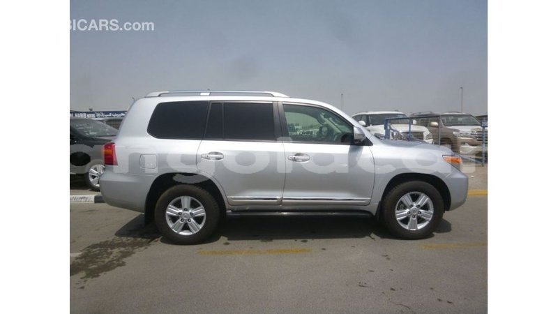 Big with watermark toyota land cruiser bengo province import dubai 6828