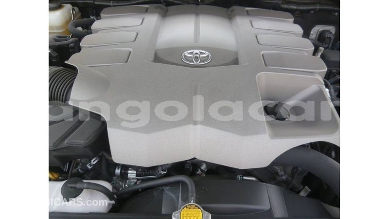 Big with watermark toyota land cruiser bengo province import dubai 6828