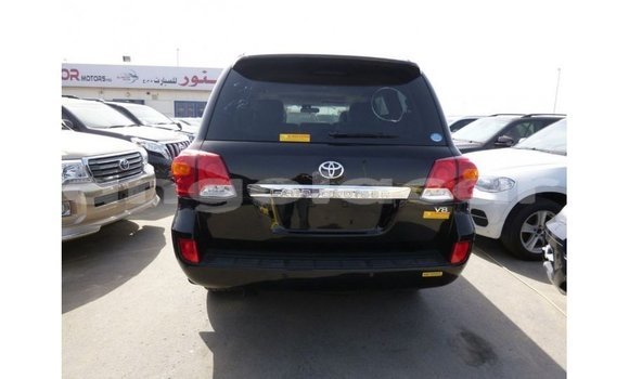 Comprar Importar Toyota Land Cruiser Preto Carro em Import - Dubai em Bengo Province Comprar Importar Toyota Land Cruiser Preto Carro em Import - Dubai em Bengo Province