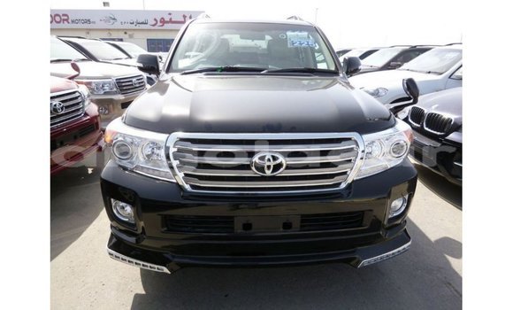 Comprar Importar Toyota Land Cruiser Preto Carro em Import - Dubai em Bengo Province Comprar Importar Toyota Land Cruiser Preto Carro em Import - Dubai em Bengo Province