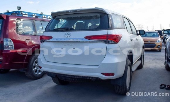 Comprar Importar Toyota Fortuner Branco Carro em Import - Dubai em Bengo Province Comprar Importar Toyota Fortuner Branco Carro em Import - Dubai em Bengo Province