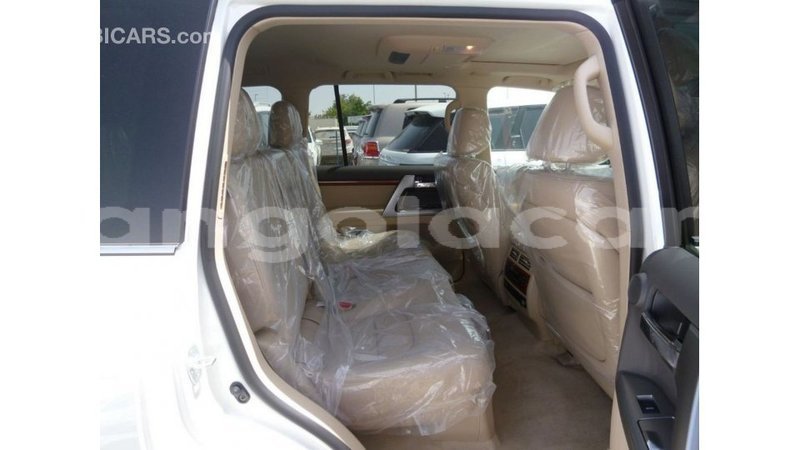 Big with watermark toyota land cruiser bengo province import dubai 6835