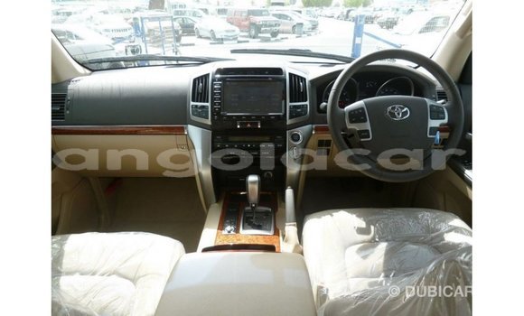 Acheter Import Voiture Toyota Land Cruiser Noir à Import - Dubai, Province de Bengo Acheter Import Voiture Toyota Land Cruiser Noir à Import - Dubai, Province de Bengo