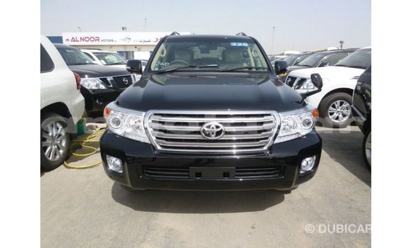 Acheter Import Voiture Toyota Land Cruiser Noir à Import - Dubai, Province de Bengo Acheter Import Voiture Toyota Land Cruiser Noir à Import - Dubai, Province de Bengo